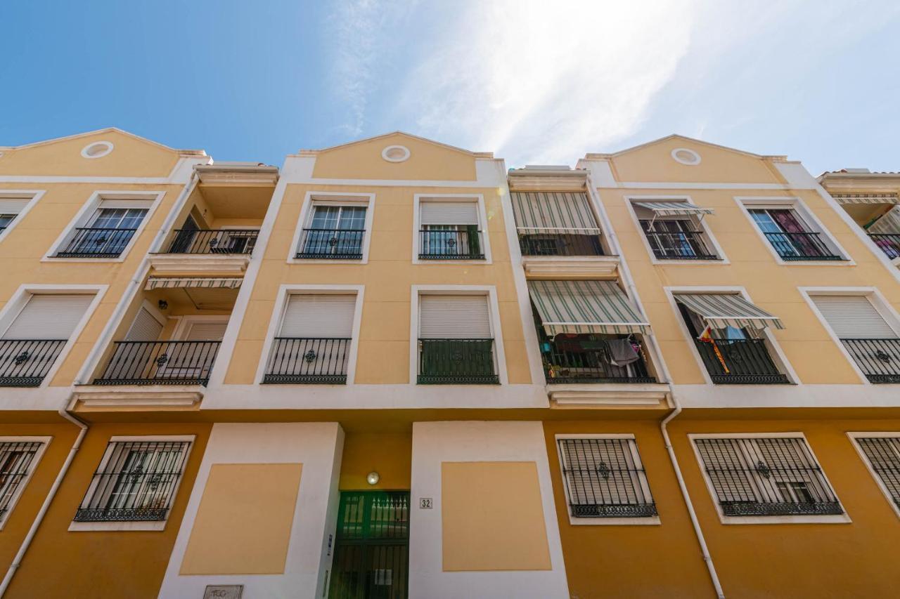 Wintowinrentals - La Estancia Free Parking Malaga Exterior photo